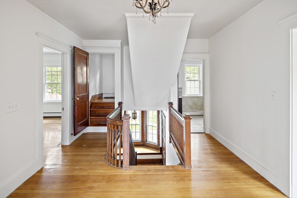 91 Ellison Park Waltham, MA 02452 - Photo 16 of 29