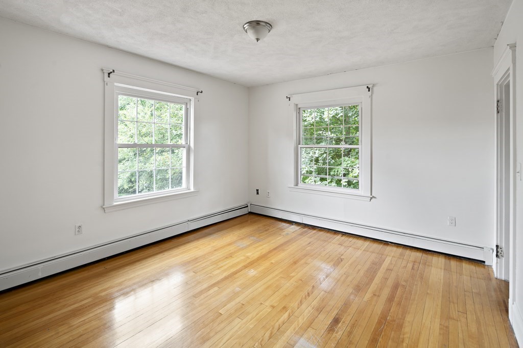 91 Ellison Park Waltham, MA 02452 - Photo 18 of 29