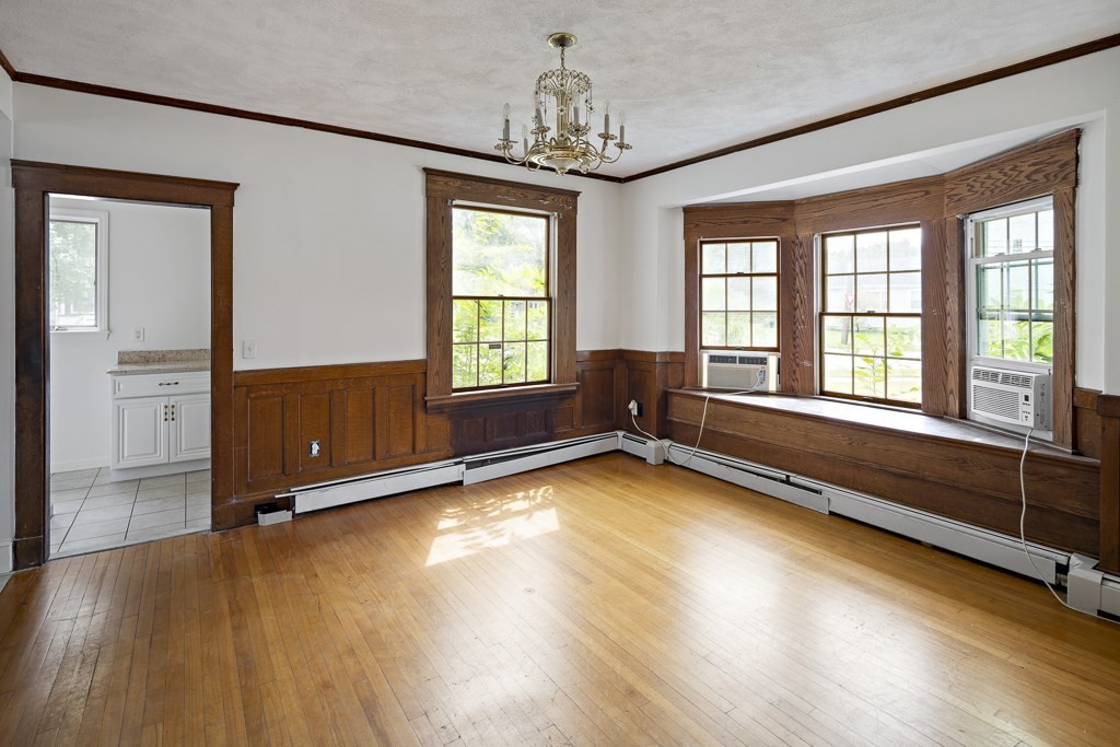 91 Ellison Park Waltham, MA 02452 - Photo 9 of 29