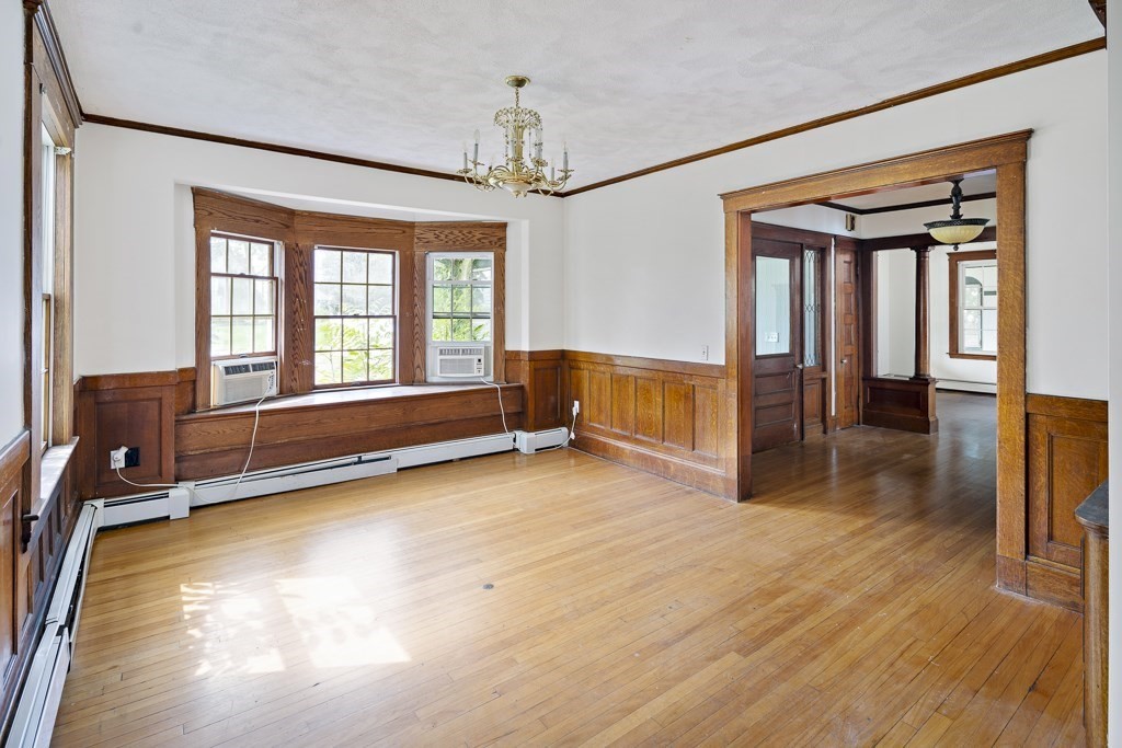 91 Ellison Park Waltham, MA 02452 - Photo 10 of 29