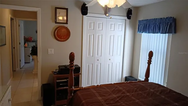 a view of a backyard with pathway