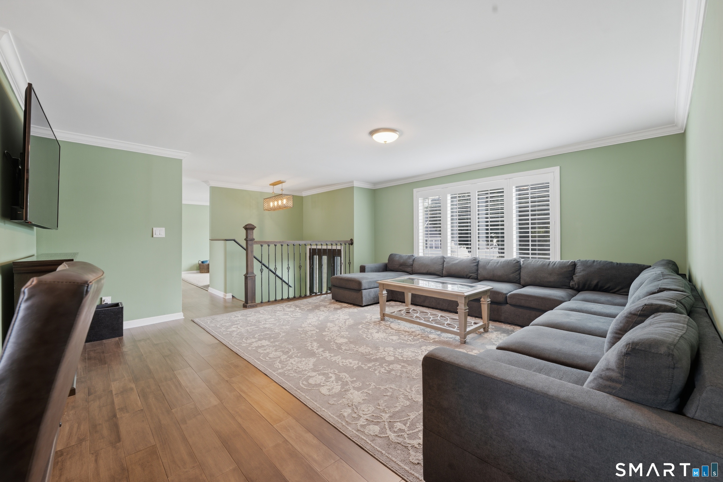 3 Charles Street Enfield, CT 06082 - Photo 5 of 38