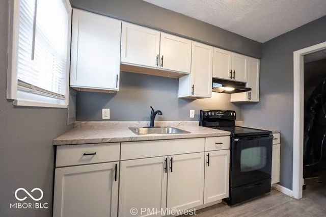 $875 | 6056 East 16th Street, Indianapolis, IN 46219