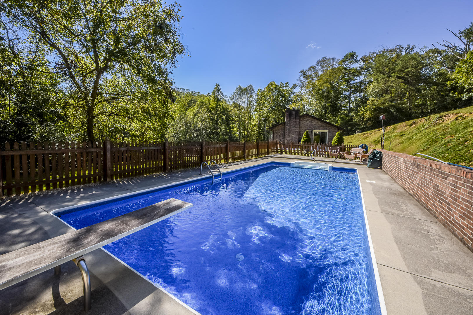 305 Strader Road Powell, TN 37849 - Photo 10 of 14 2