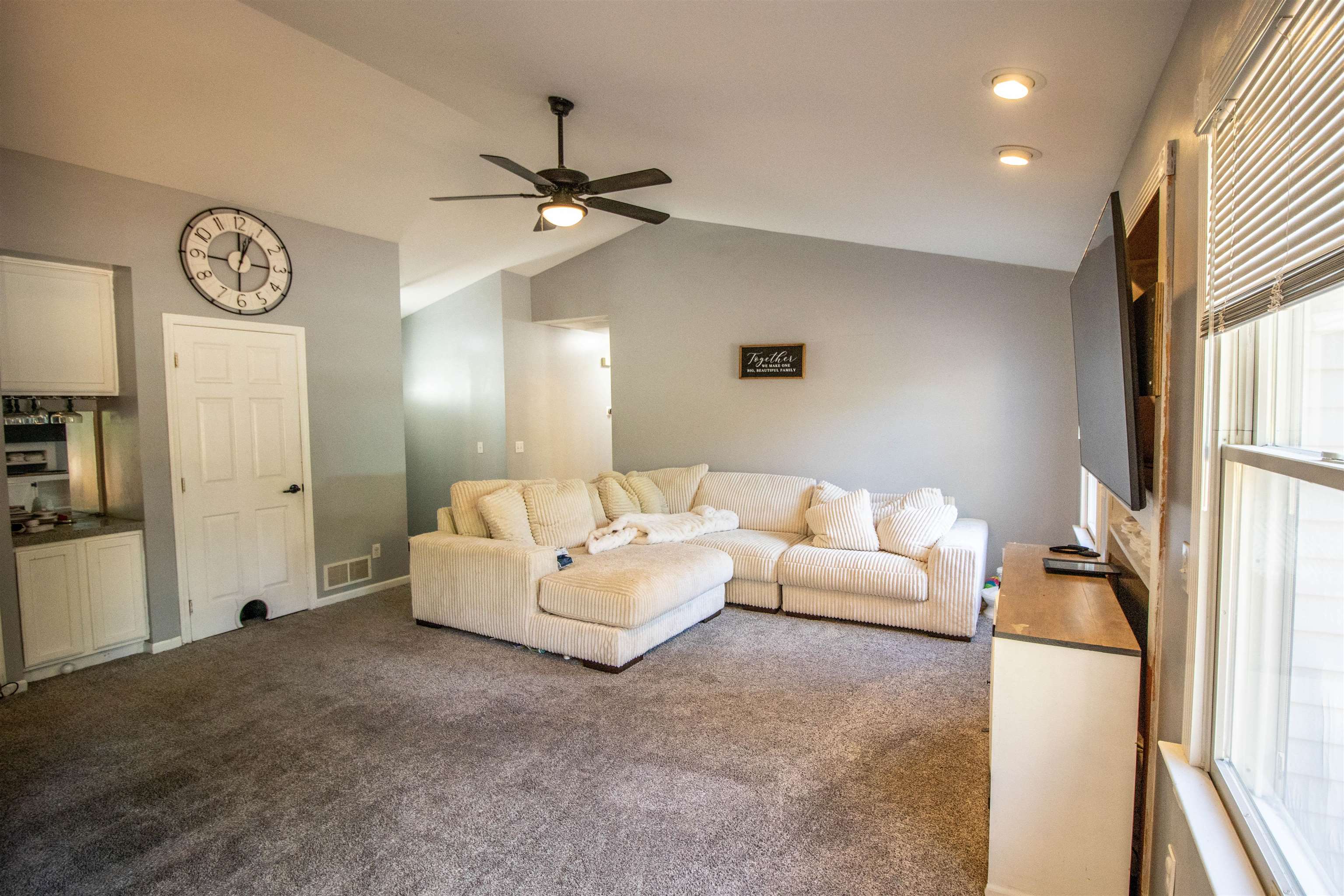 1389 North Long Lake Road Fenton, MI 48430 - Photo 4 of 48