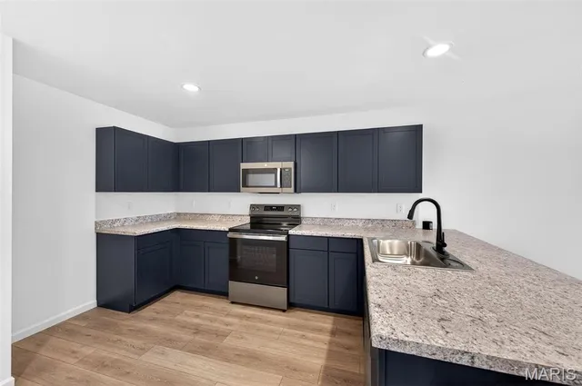 $278,900 | 463 Sunset Hollow Drive, Wentzville, MO 63385