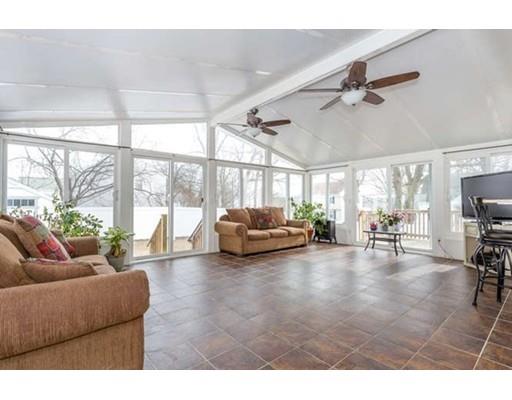 24 Landon Road Milton, MA 02186 - Photo 14 of 25 Gallery Image 14