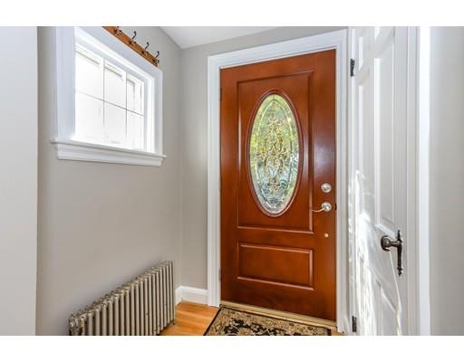 24 Landon Road Milton, MA 02186 - Photo 2 of 25 Gallery Image 2