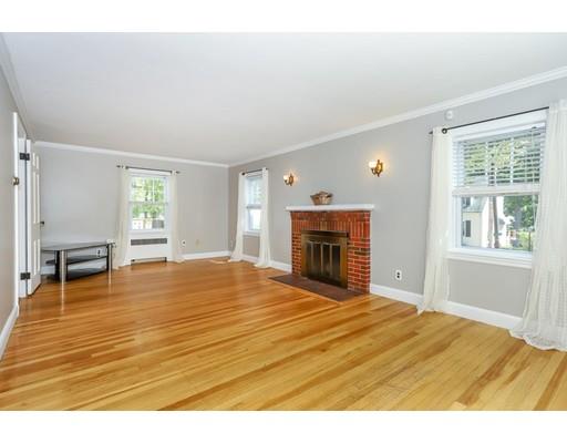 24 Landon Road Milton, MA 02186 - Photo 3 of 25 Gallery Image 3