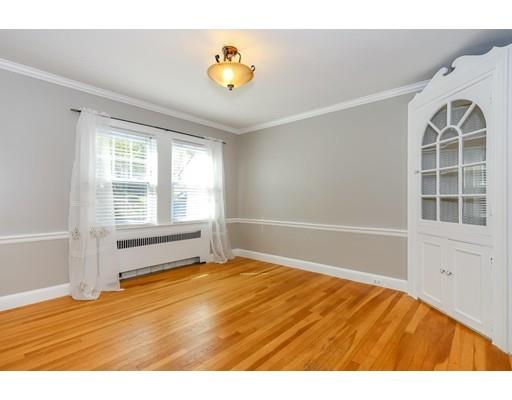 24 Landon Road Milton, MA 02186 - Photo 9 of 25 Gallery Image 9
