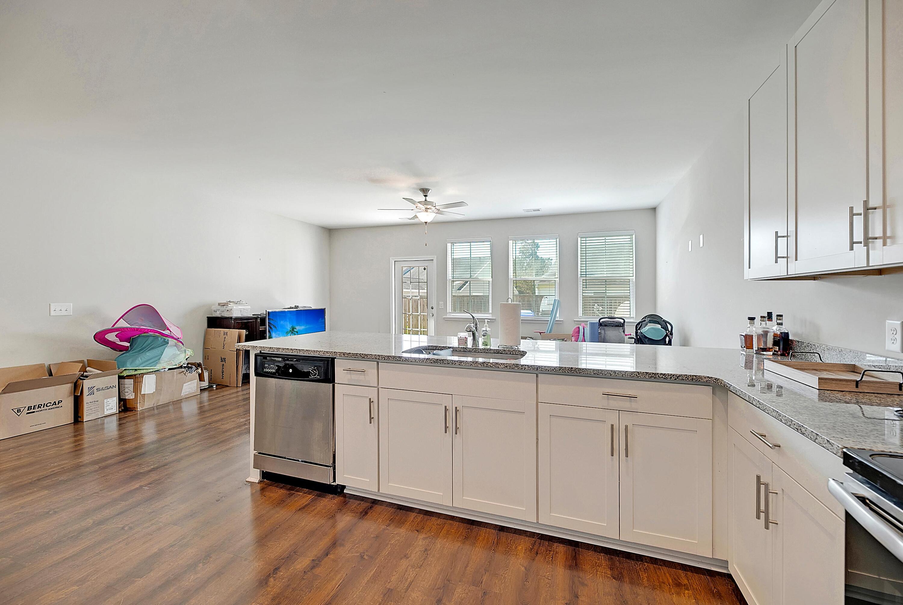 7845 Montview Road North Charleston, SC 29418 - Photo 7 of 36 CREM_7845 Montview Rd_008