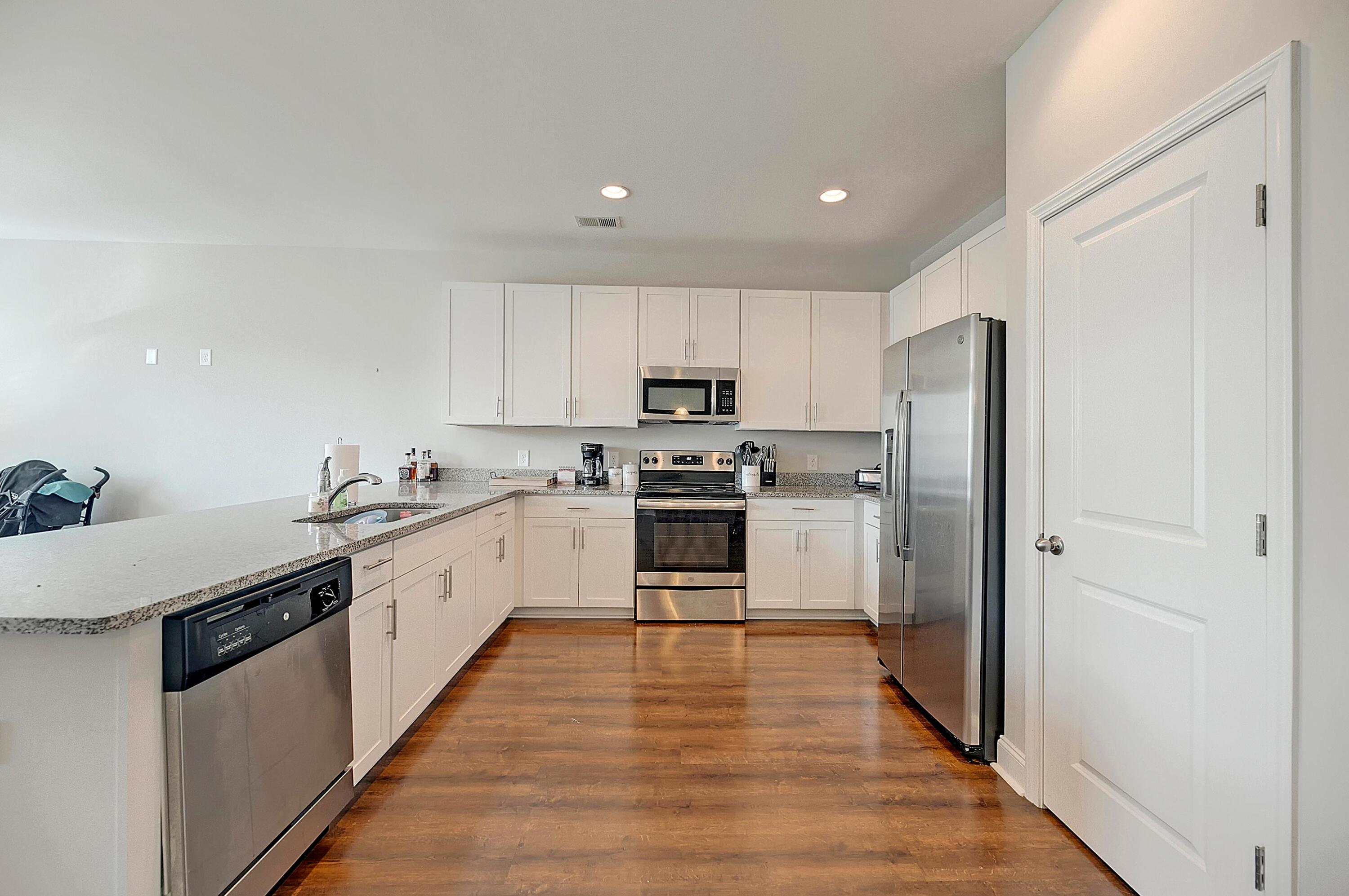 7845 Montview Road North Charleston, SC 29418 - Photo 10 of 36 CREM_7845 Montview Rd_005