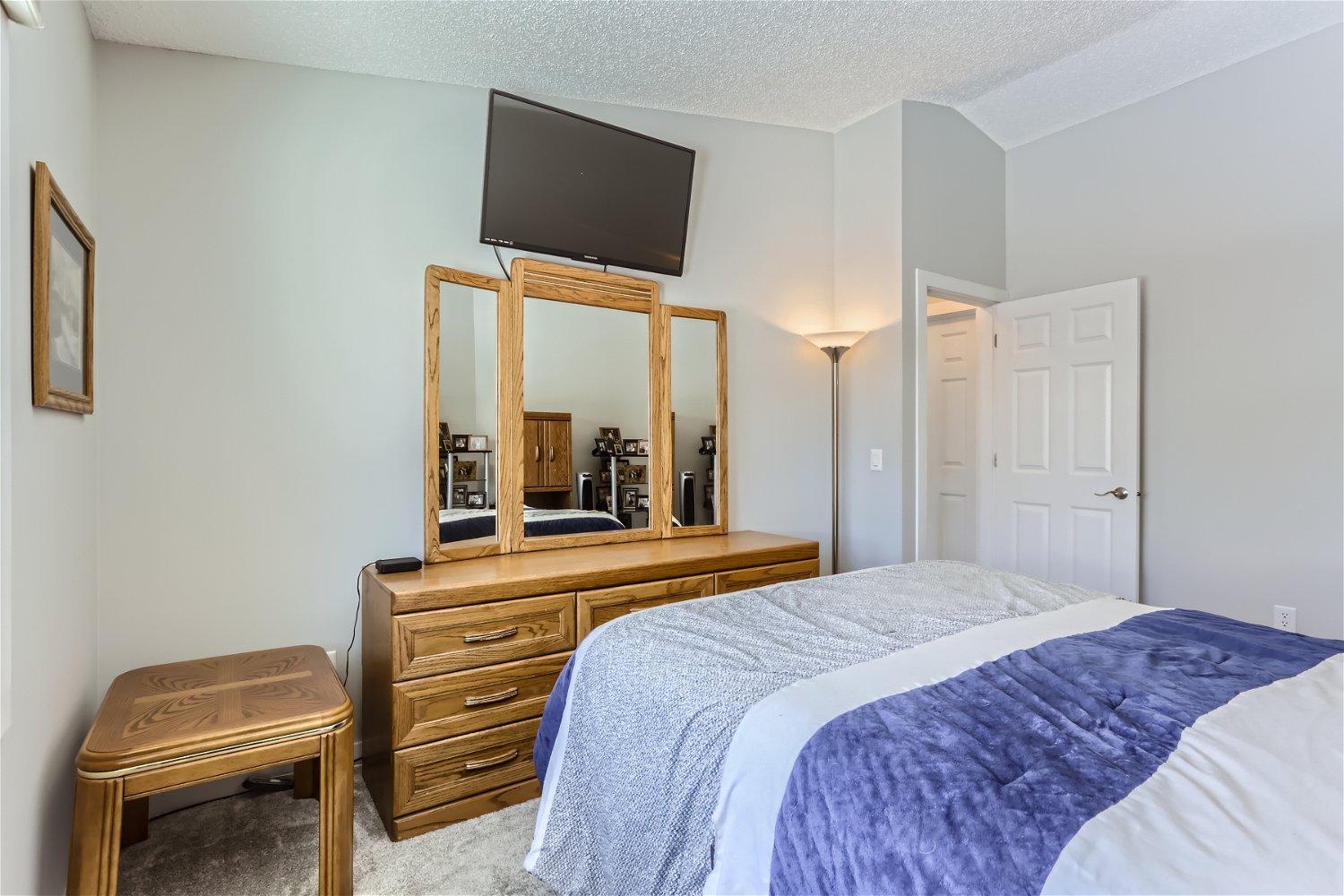 5734 Ridge Creek Road Shoreview, MN 55126 - Photo 13 of 28 Gallery Image 13