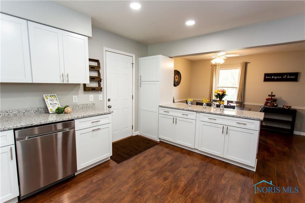 1701 Cass Road Maumee, OH 43537 - Photo 6 of 41 Gallery Image 6