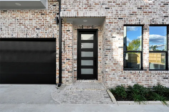 $2,700 | 2595 Paul Quinn Street, Houston, TX 77091