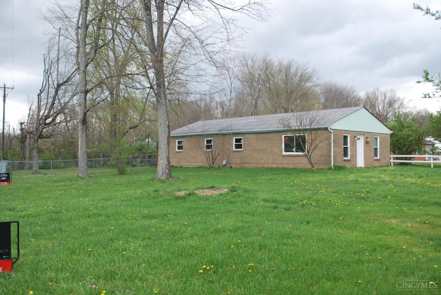 1707 Parker Road Milford, OH 45150 - Photo 7 of 38