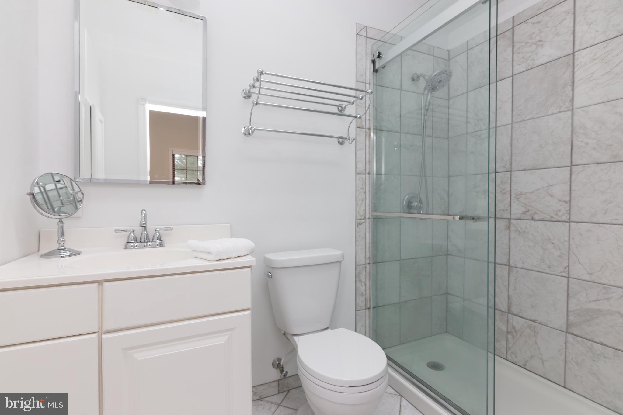 8 Devonwood Road Wayne, PA 19087 - Photo 25 of 36 master bath