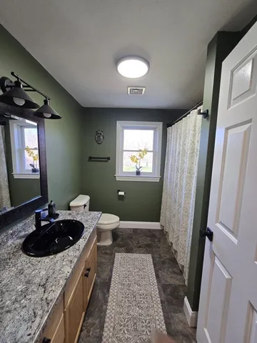 $795,000 | 162 Sutton Avenue, Oxford, MA 01540