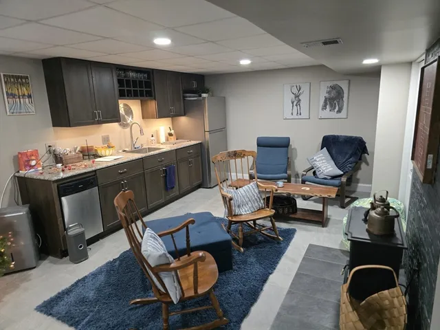 $795,000 | 162 Sutton Avenue, Oxford, MA 01540