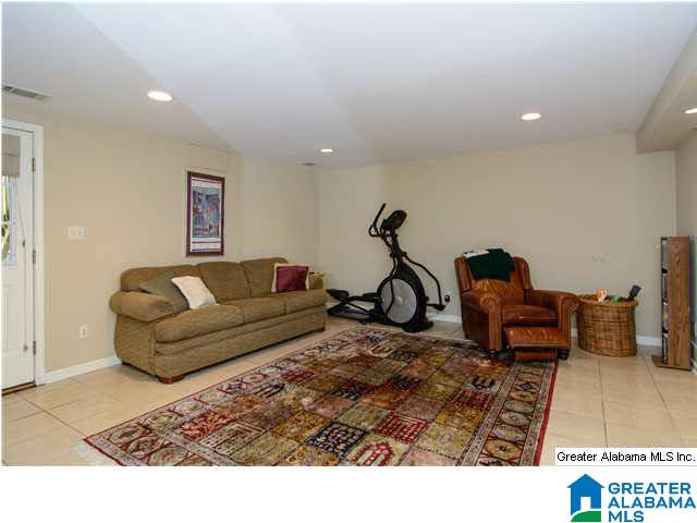 128 East Hawthorne Road Birmingham, AL 35209 - Photo 27 of 32