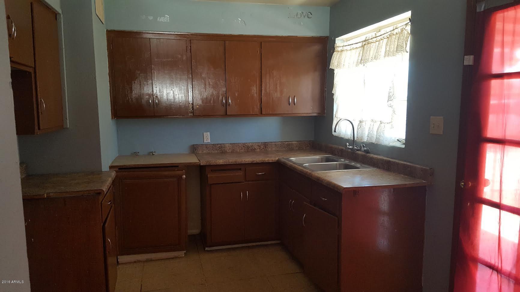 3307 West Thomas Road Phoenix, AZ 85017 - Photo 8 of 21 Kitchen