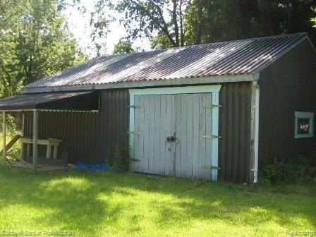 31835 King Road New Boston, MI 48164 - Photo 3 of 8 Pole Barn