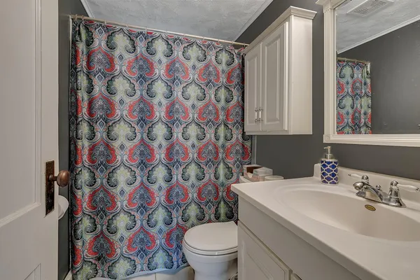 $249,500 | 1033 15th Avenue South, St. Cloud, MN 56301