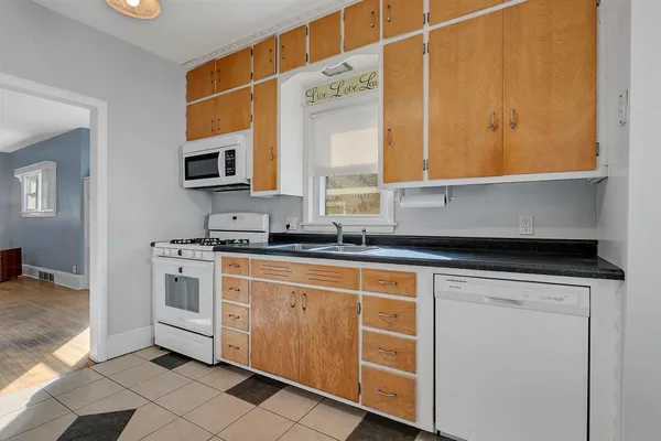 $249,500 | 1033 15th Avenue South, St. Cloud, MN 56301