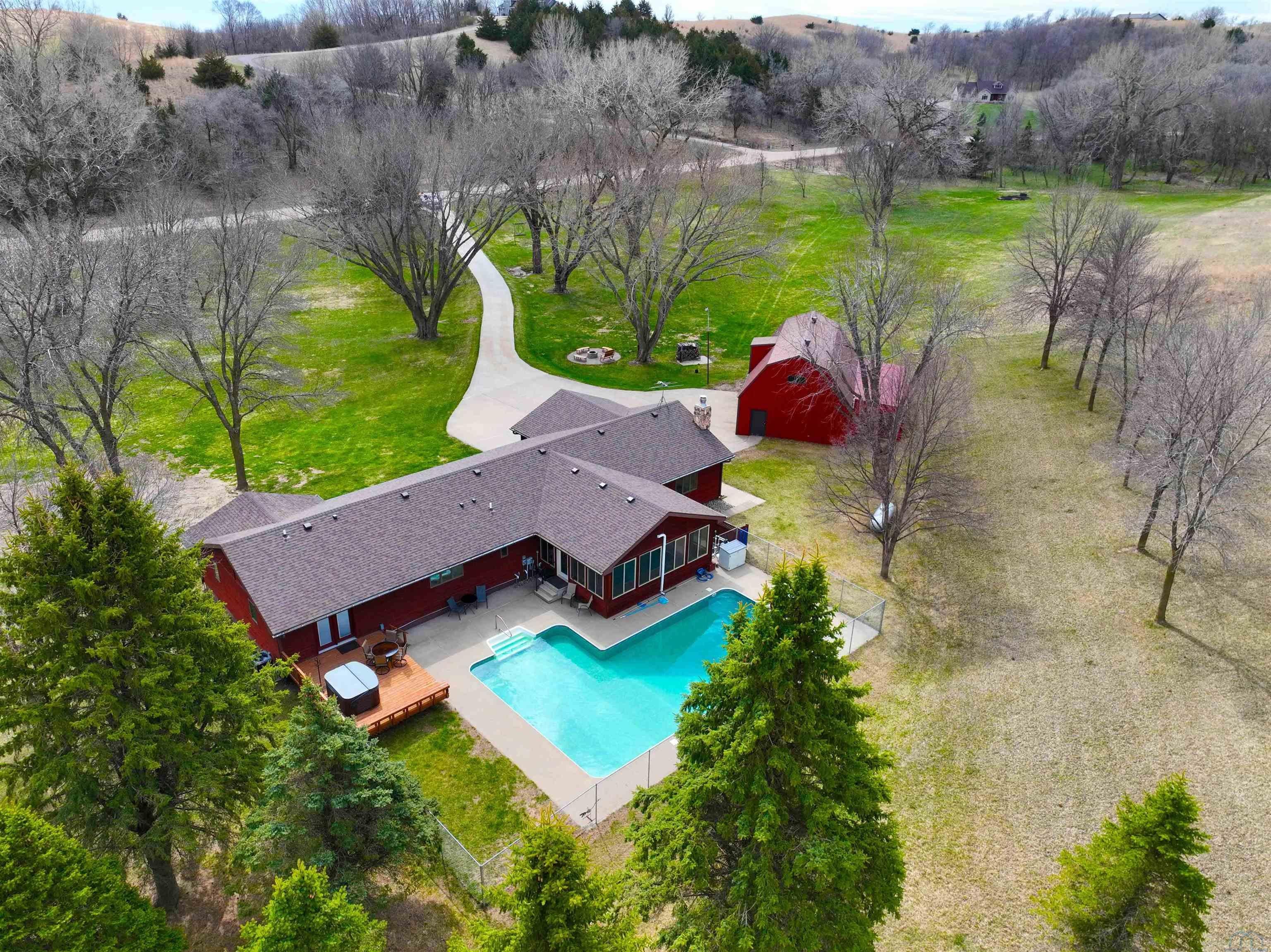 31847 West Loop Road Sioux City, IA 51108 - Photo 6 of 49 Gallery Image 6