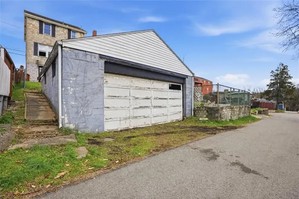 $60,000 | 1655 Steuben Street, Pittsburgh, PA 15205