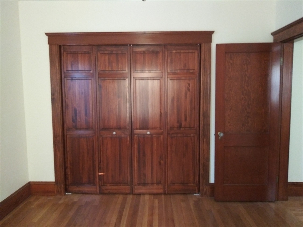 35 Manomet Road Weymouth, MA 02191 - Photo 8 of 24