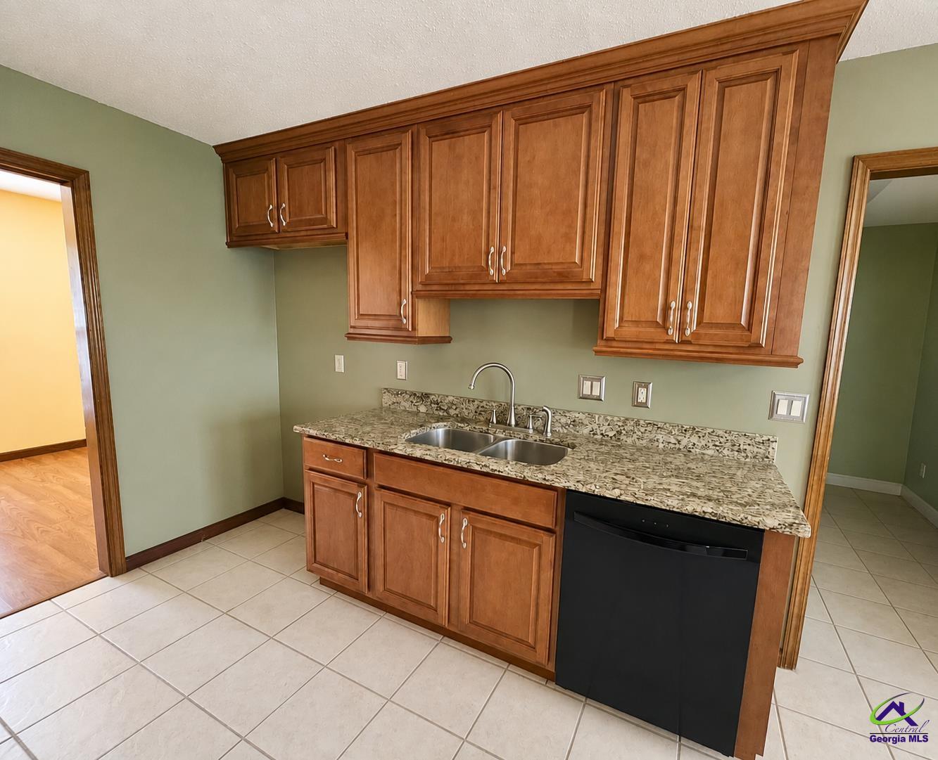 314 Cedar Ridge Drive Warner Robins, GA 31088 - Photo 10 of 34