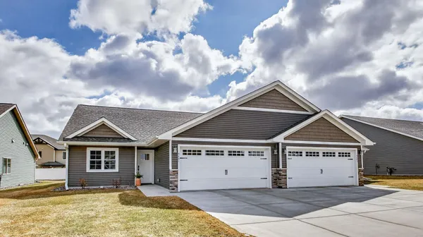 $324,900 | 4881 Field Crest Lane, Eau Claire, WI 54701