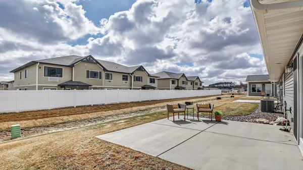 $324,900 | 4881 Field Crest Lane, Eau Claire, WI 54701