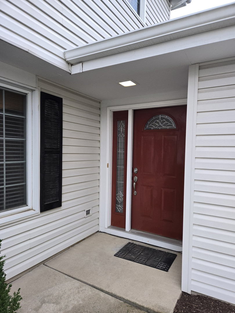 3013 Dorothy Drive Aurora, IL 60504 - Photo 2 of 25 Gallery Image 2