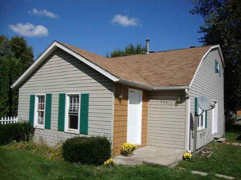 25935 Rust Road New Boston, MI 48164 - Photo 9 of 11 278151-8.JPG