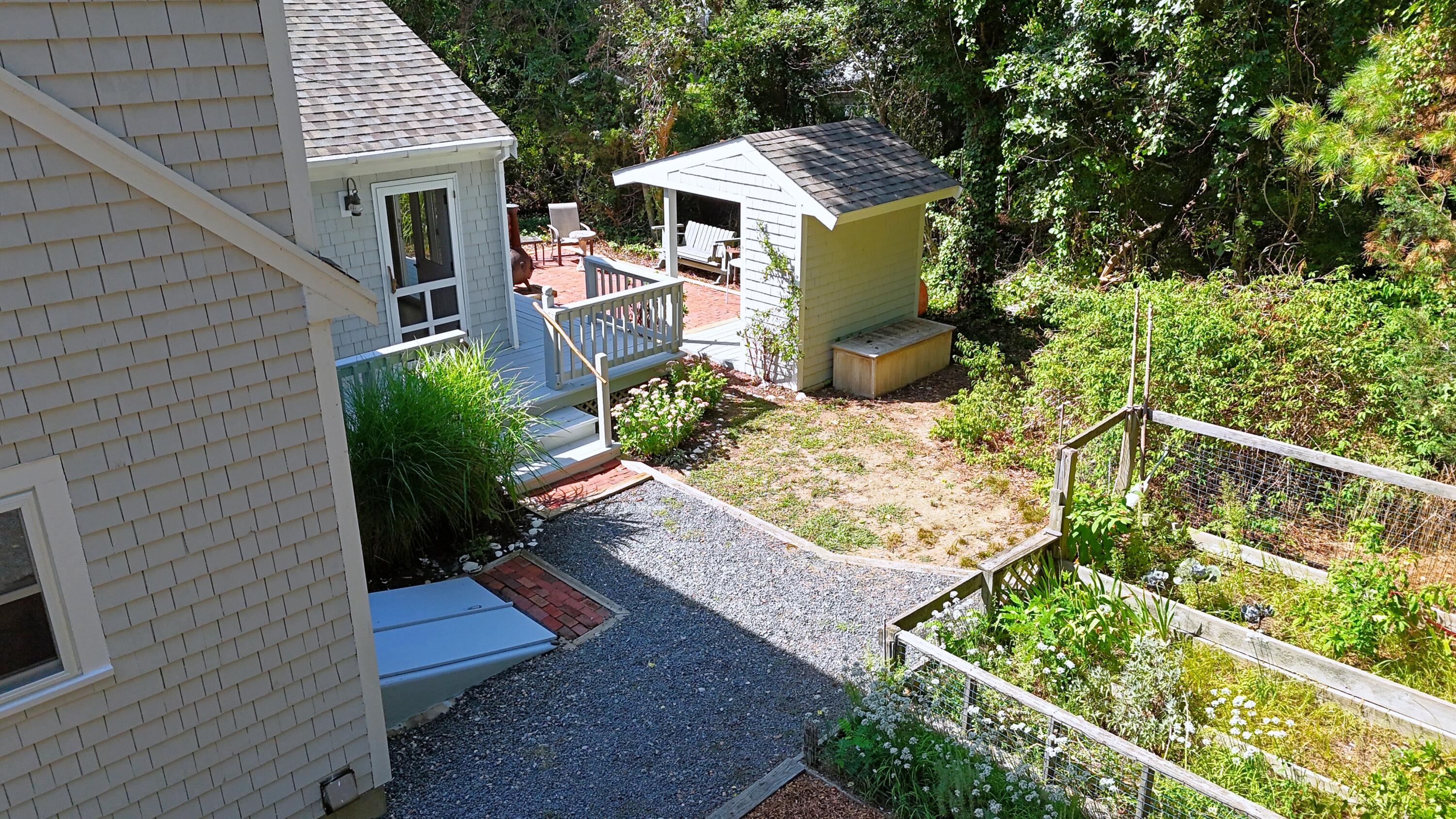 620 Kingsbury Beach Road Eastham, MA 02642 - Photo 14 of 82 DJI_20260904141025_0559_D ()