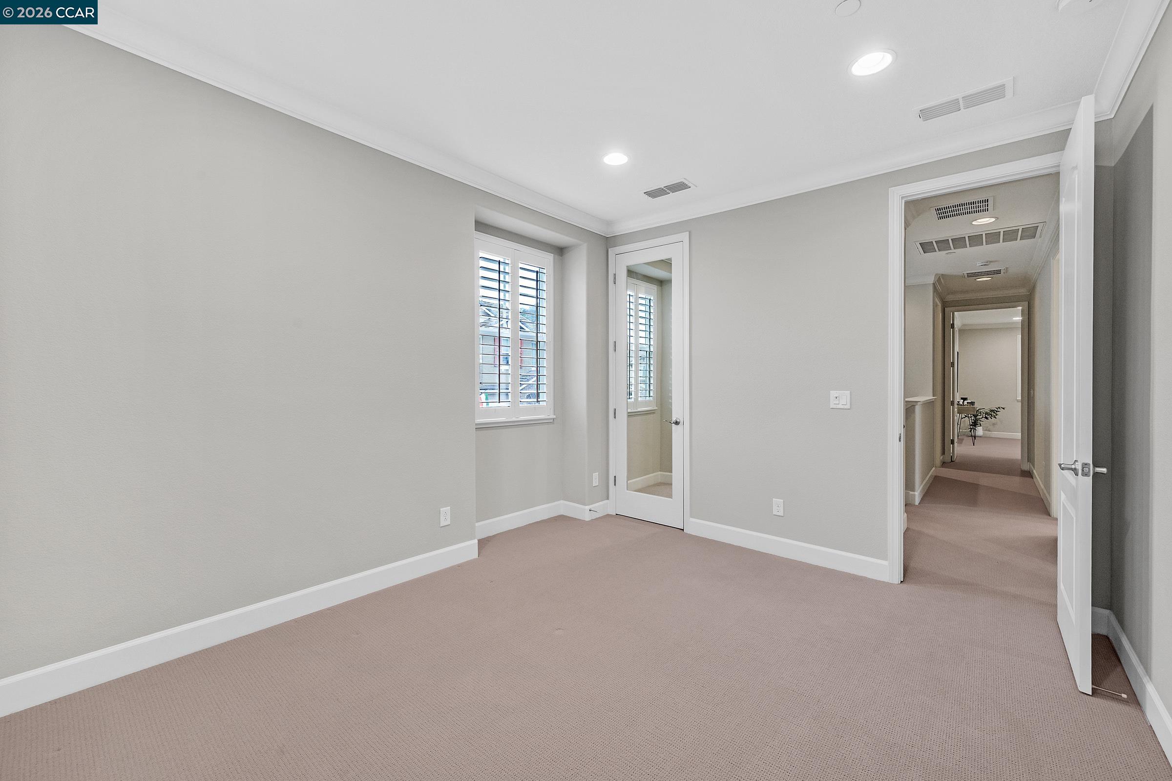 111 Elworthy Ranch Drive Danville, CA 94526 - Photo 19 of 43 an empty room with windows and entrance