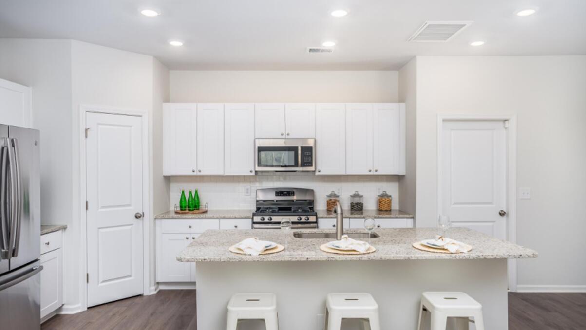 619 Quiet Valley Road Summerville, SC 29486 - Photo 2 of 18 Atlanta Kitchen