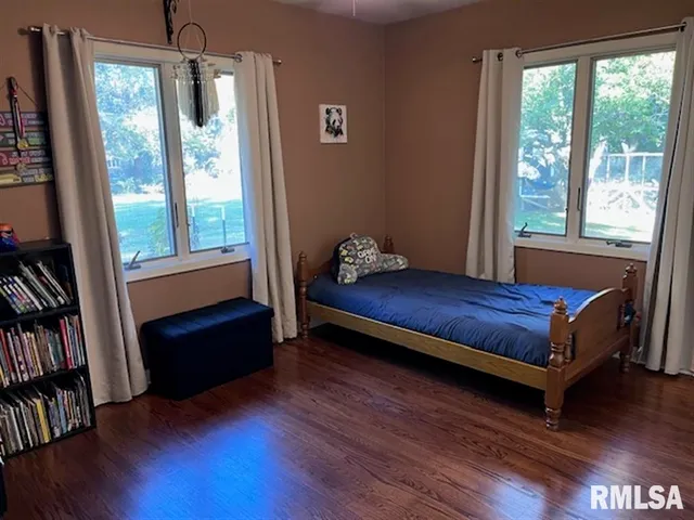 $289,900 | 2610 31st Street, Moline, IL 61265