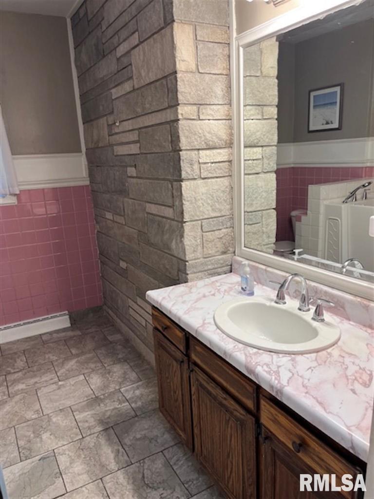 2610 31st Street Moline, IL 61265 - Photo 19 of 37