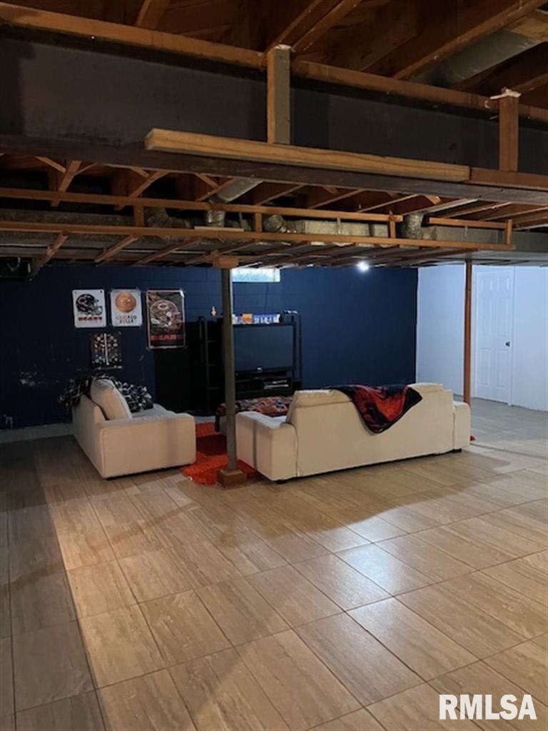 2610 31st Street Moline, IL 61265 - Photo 23 of 37