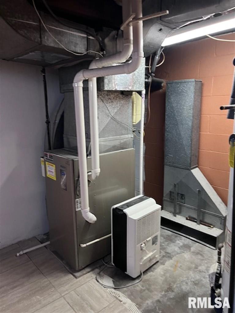 2610 31st Street Moline, IL 61265 - Photo 28 of 37