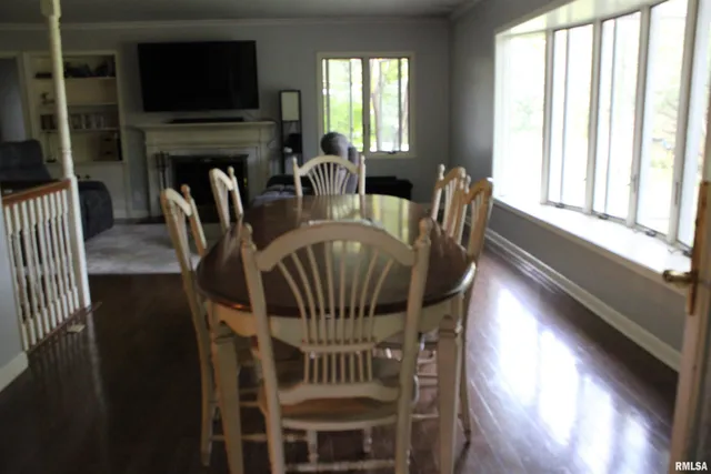 $289,900 | 2610 31st Street, Moline, IL 61265