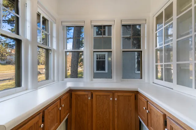 $650,000 | 2418 East 4th Street, Duluth, MN 55812