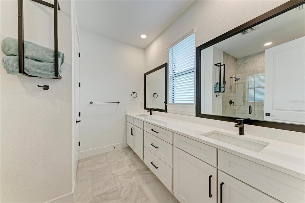 18615 Midsummer Place Venice, FL 34293 - Photo 27 of 80