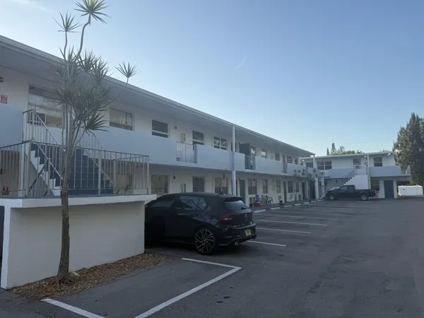 a house view with a outdoor space
