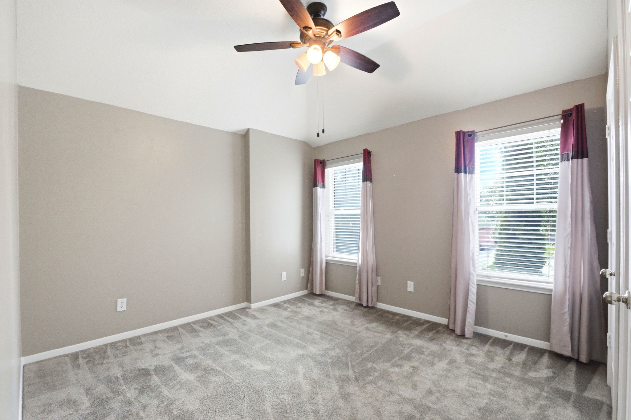 2718 Honeysuckle Walk Spring, TX 77388 - Photo 34 of 44