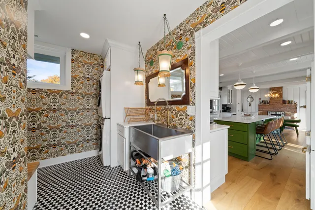 $2,750,000 | N1702 Durand Drive, Linn, WI 53147