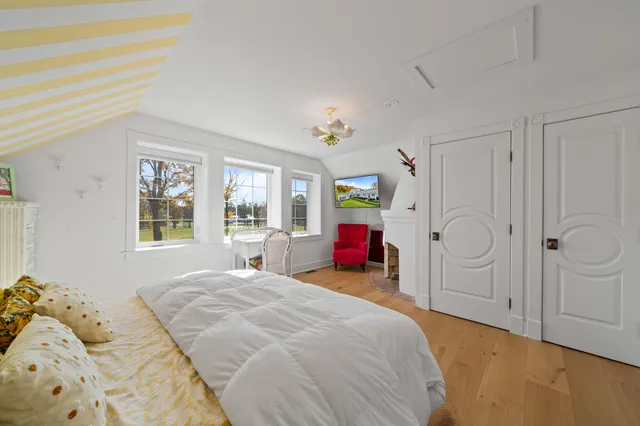 $2,750,000 | N1702 Durand Drive, Linn, WI 53147